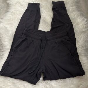 Lulu joggers